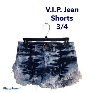 V.I.P. Jean Stonewashed Shorts Size 3/4